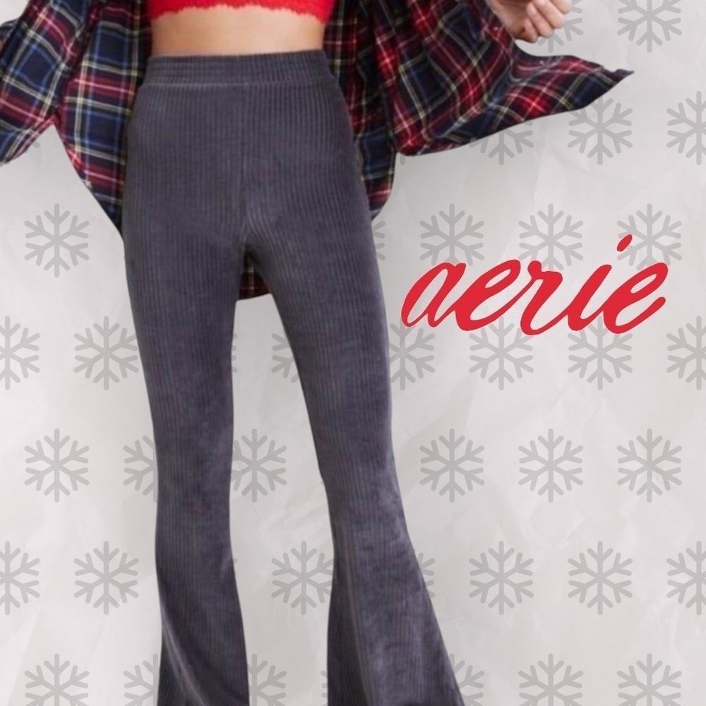 Aerie Women's Groove On Velour Corduroy Wide Rib High Rise Flare Pant Grey L